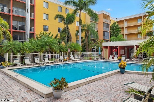 2366 E Mall DR 213, Fort Myers, FL 33901