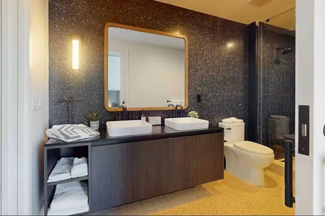 48 East Ave 1210, Austin, TX 78701