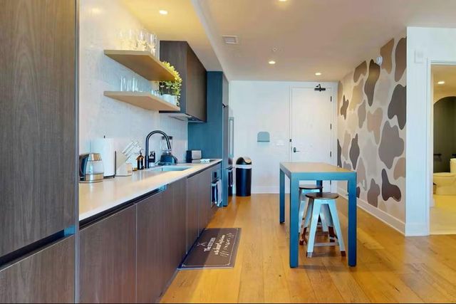 48 East Ave 1210, Austin, TX 78701