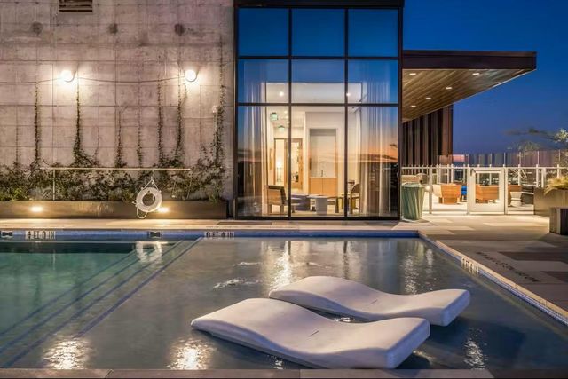 48 East Ave 1210, Austin, TX 78701