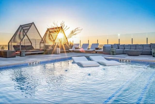 48 East Ave 1210, Austin, TX 78701