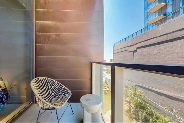 48 East Ave 1210, Austin, TX 78701