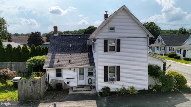 11 HIGH ST, Harrington, DE 19952