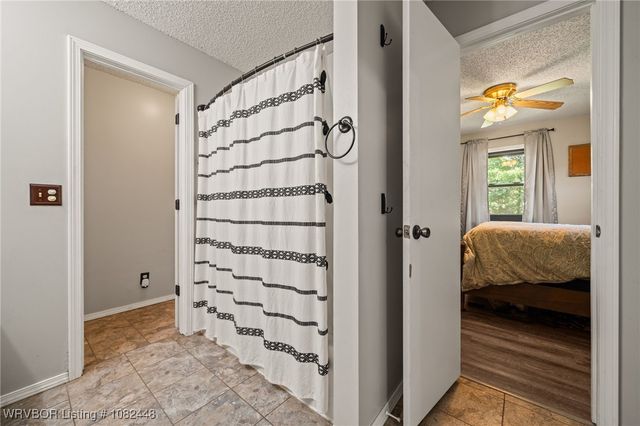 9601 Apple Valley Way, Van Buren, AR 72956