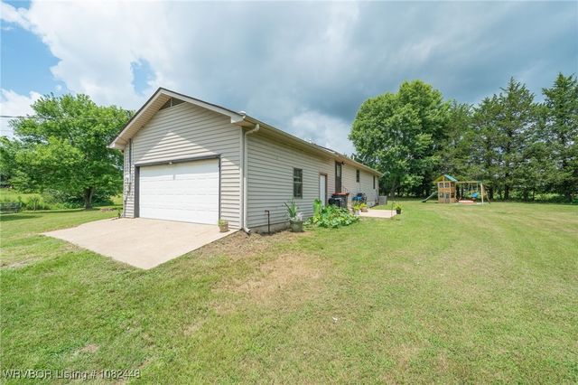 9601 Apple Valley Way, Van Buren, AR 72956