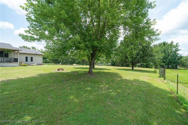 9601 Apple Valley Way, Van Buren, AR 72956