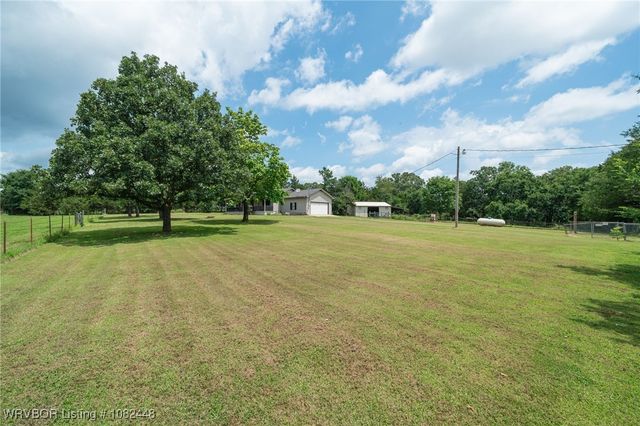 9601 Apple Valley Way, Van Buren, AR 72956