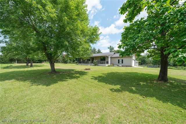 9601 Apple Valley Way, Van Buren, AR 72956