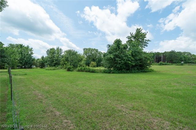 9601 Apple Valley Way, Van Buren, AR 72956