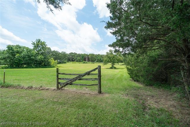 9601 Apple Valley Way, Van Buren, AR 72956