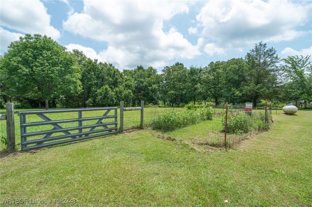 9601 Apple Valley Way, Van Buren, AR 72956