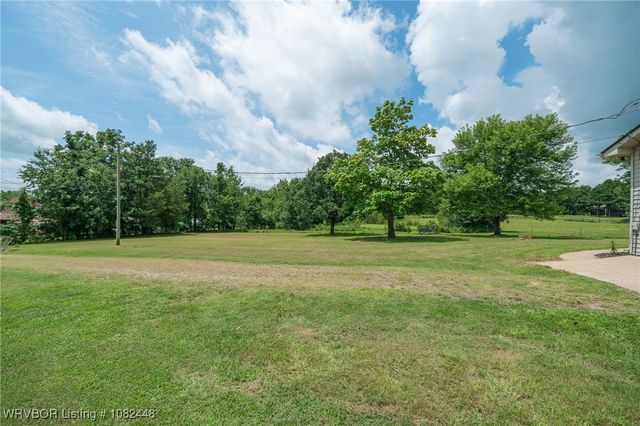9601 Apple Valley Way, Van Buren, AR 72956