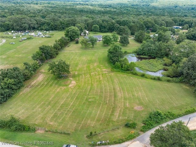 9601 Apple Valley Way, Van Buren, AR 72956