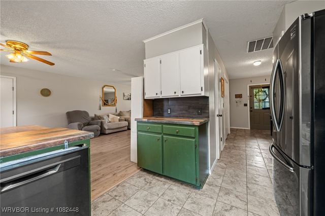 9601 Apple Valley Way, Van Buren, AR 72956