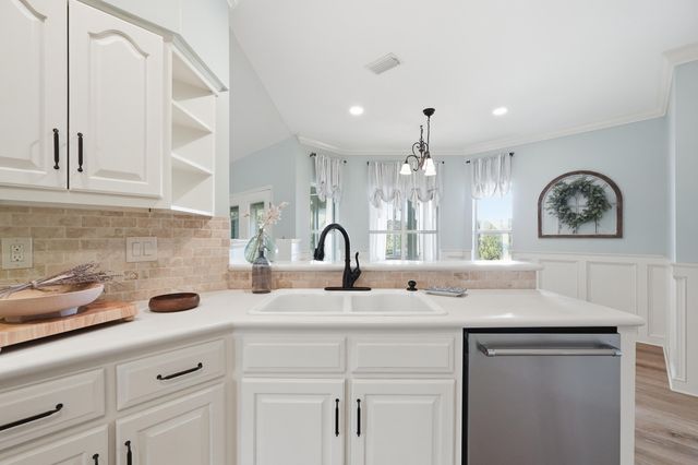 4397 Windrush Drive, Niceville, FL 32578