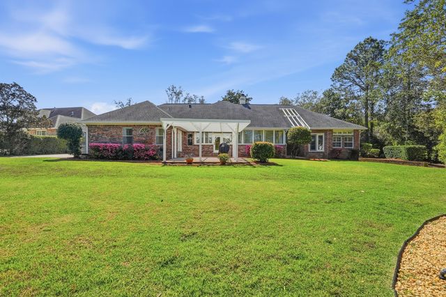 4397 Windrush Drive, Niceville, FL 32578