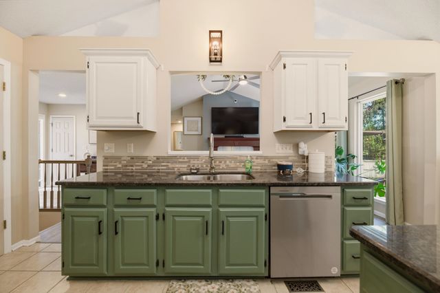 8910 W Ryan Cir, Wichita, KS 67205