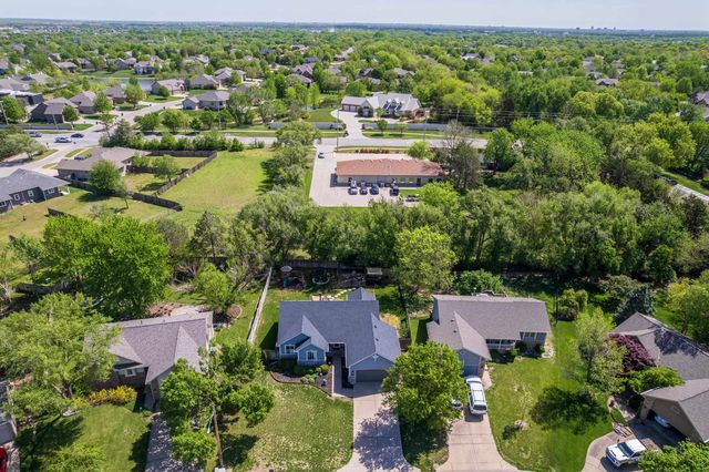 8910 W Ryan Cir, Wichita, KS 67205