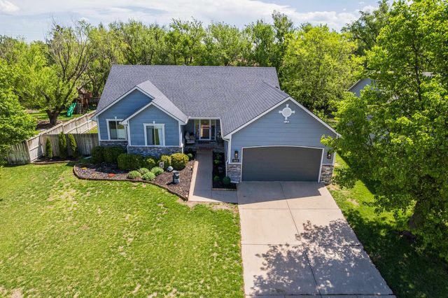 8910 W Ryan Cir, Wichita, KS 67205