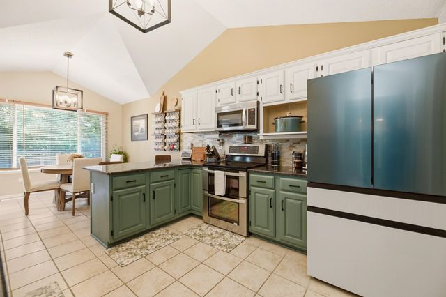 8910 W Ryan Cir, Wichita, KS 67205