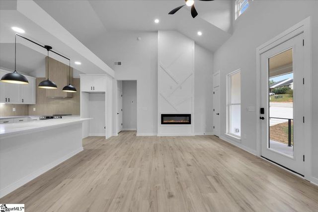 216 Riverbreeze Road, Greenville, SC 29611