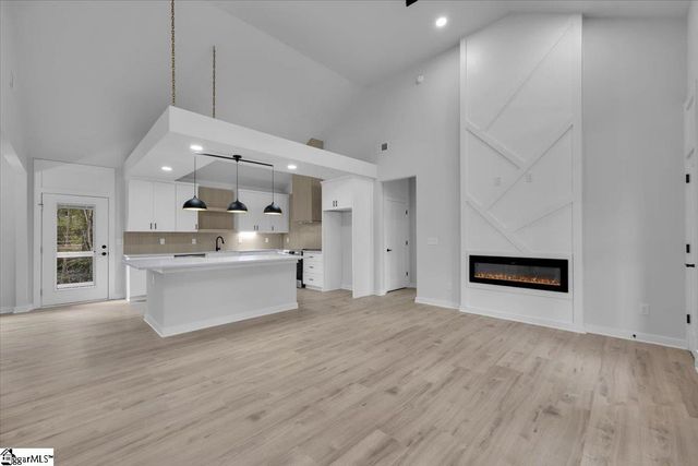 216 Riverbreeze Road, Greenville, SC 29611