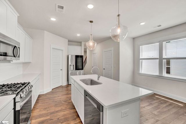 111 Terpack Court, Gray Court, SC 29645