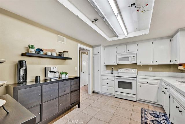 14691 Oak Ave, Irvine, CA 92606