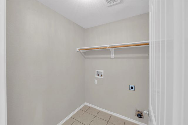 2325 Hummingbird Way, Mesquite, TX 75181