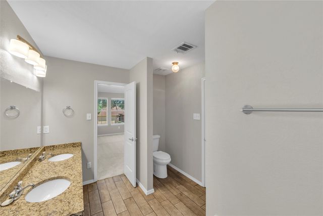 2325 Hummingbird Way, Mesquite, TX 75181