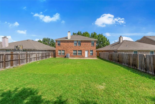 2325 Hummingbird Way, Mesquite, TX 75181