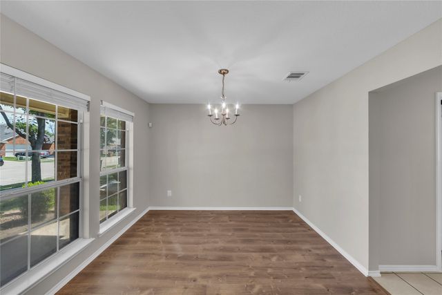 2325 Hummingbird Way, Mesquite, TX 75181