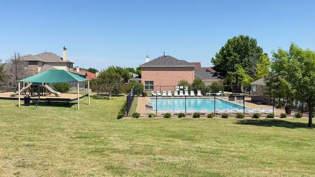 2325 Hummingbird Way, Mesquite, TX 75181