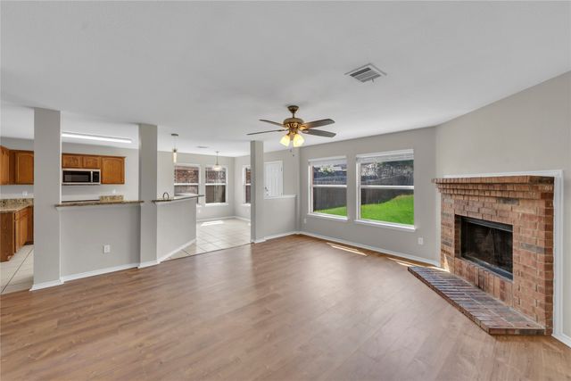 2325 Hummingbird Way, Mesquite, TX 75181