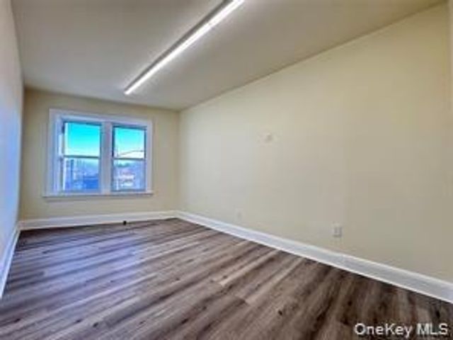 138-11 Jamaica Avenue, Jamaica, NY 11435