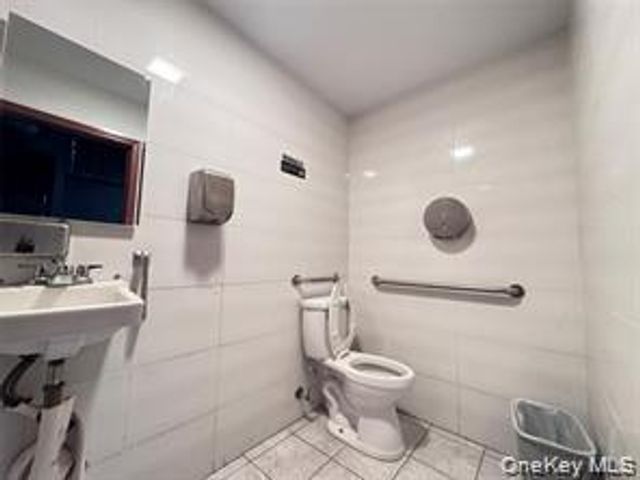 138-11 Jamaica Avenue, Jamaica, NY 11435