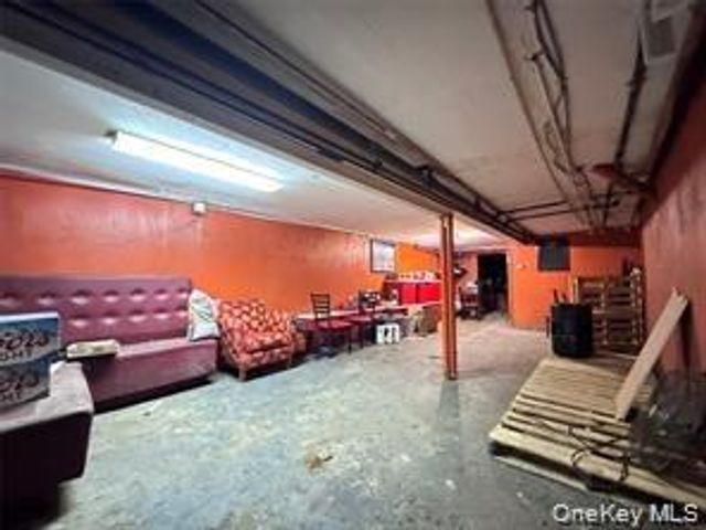 138-11 Jamaica Avenue, Jamaica, NY 11435