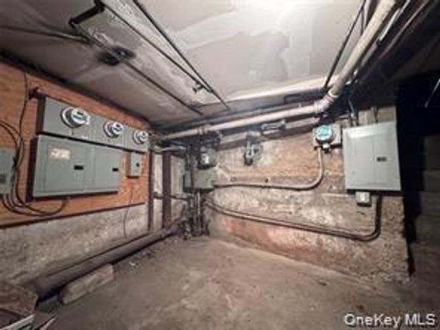 138-11 Jamaica Avenue, Jamaica, NY 11435
