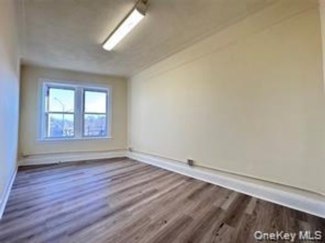 138-11 Jamaica Avenue, Jamaica, NY 11435