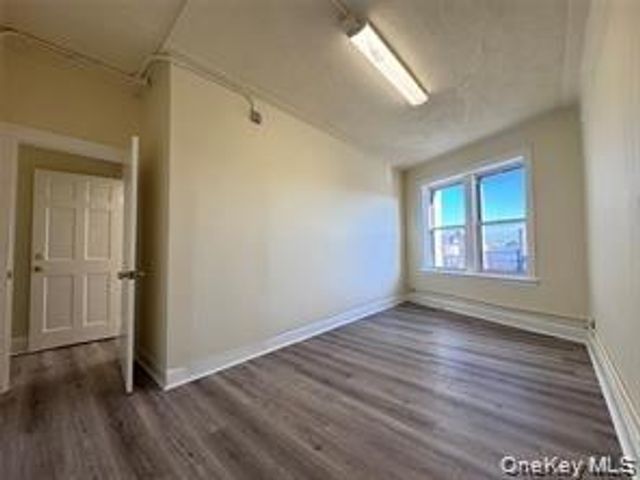 138-11 Jamaica Avenue, Jamaica, NY 11435