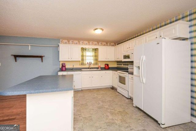 3871 Purdy Drive, Lithia Springs, GA 30122