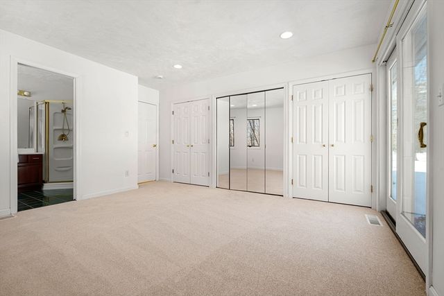 41 Martins Pond Rd, Groton, MA 01450