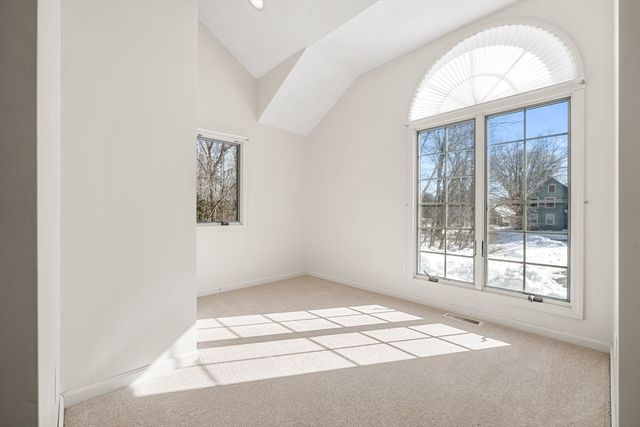 41 Martins Pond Rd, Groton, MA 01450