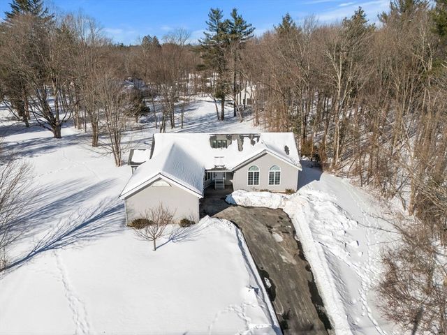 41 Martins Pond Rd, Groton, MA 01450