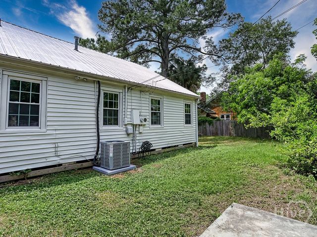 1216 E 40th Street, Savannah, GA 31404