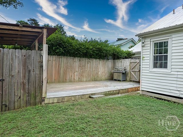 1216 E 40th Street, Savannah, GA 31404
