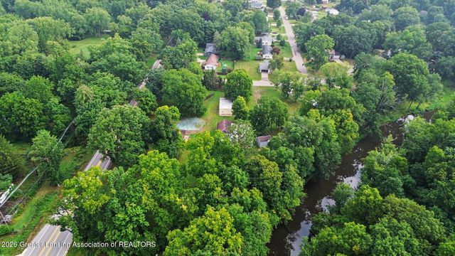 4462 Meridian, Williamston, MI 48895