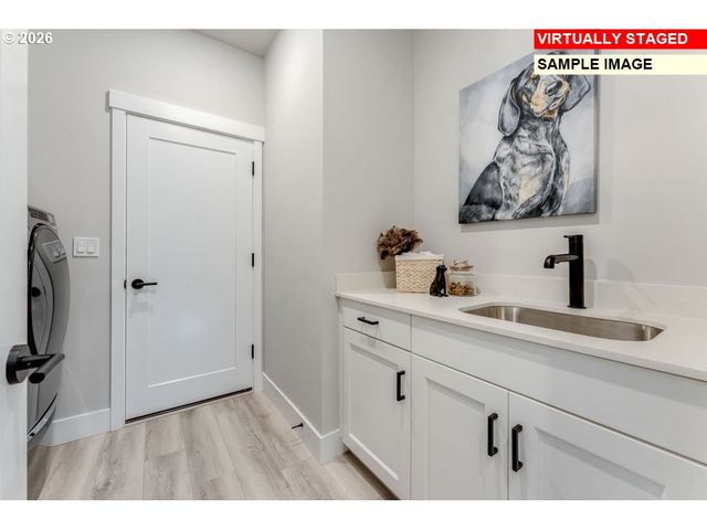 7587 Se Treeline St, Hillsboro, OR 97123