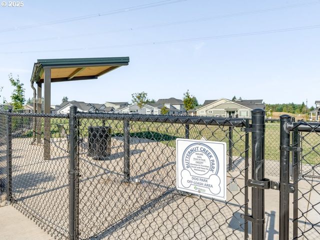 7587 Se Treeline St, Hillsboro, OR 97123