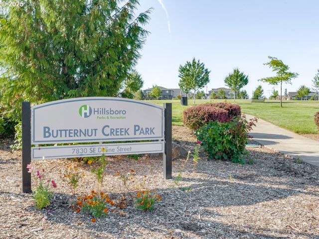 7587 Se Treeline St, Hillsboro, OR 97123